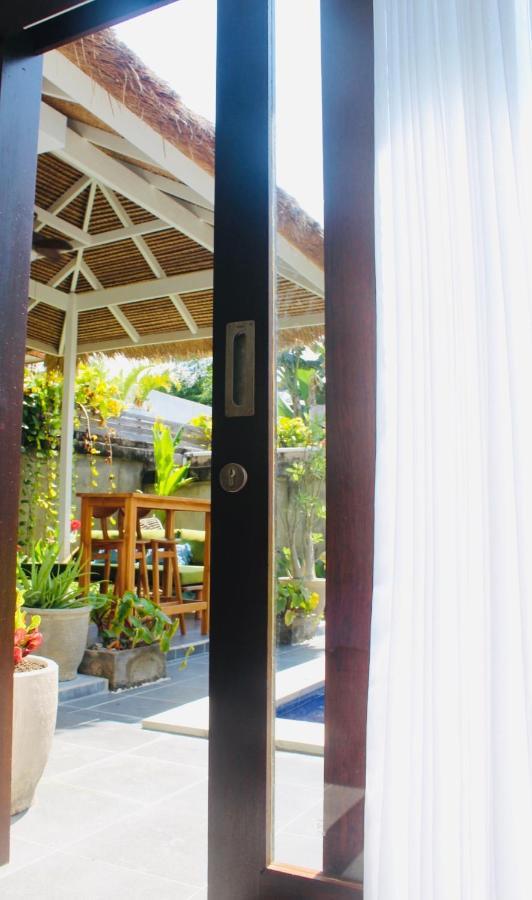 Mewali Villa'S Kuta  Exterior foto