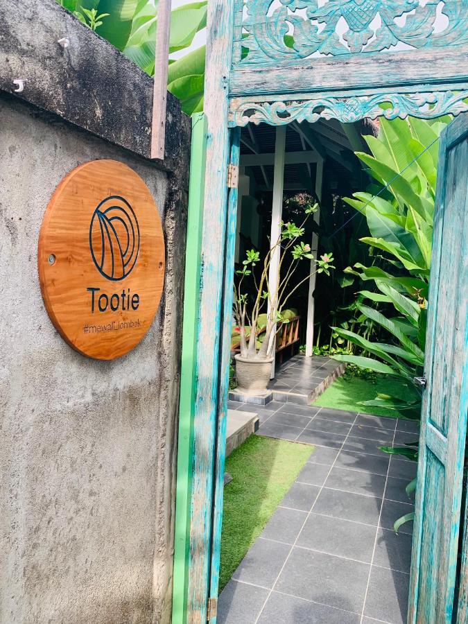 Mewali Villa'S Kuta  Exterior foto