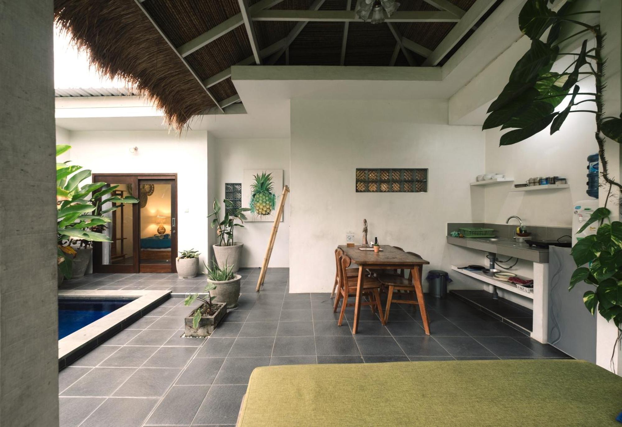 Mewali Villa'S Kuta  Exterior foto